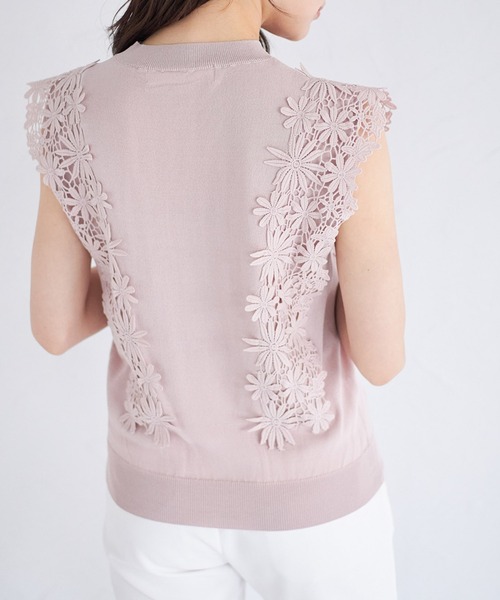 tocco closet(トッコ クローゼット)の「ショルダーフラワーレースニットプルオーバー(ニット/セーター・レディース・ブラック/オフホワイト/グリーン/ピンクベージュ・M)」の17枚目の写真