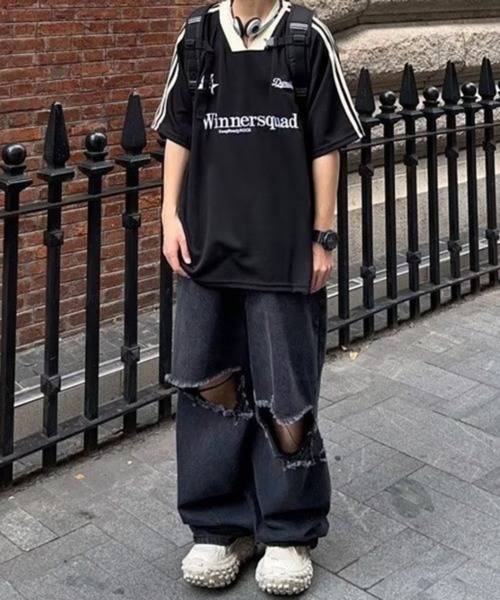 NOWLE（ノウル）の「【NOWLE】サッカーユニフォームデザイン フットボール Tシャツ ゲームシャツ（Tシャツ/カットソー・メンズ・ブラック/ブラック×レッド/グレー/ピンク/レッド/ネイビー・MEDIUM/LARGE/X-LARGE）」の7枚目の写真