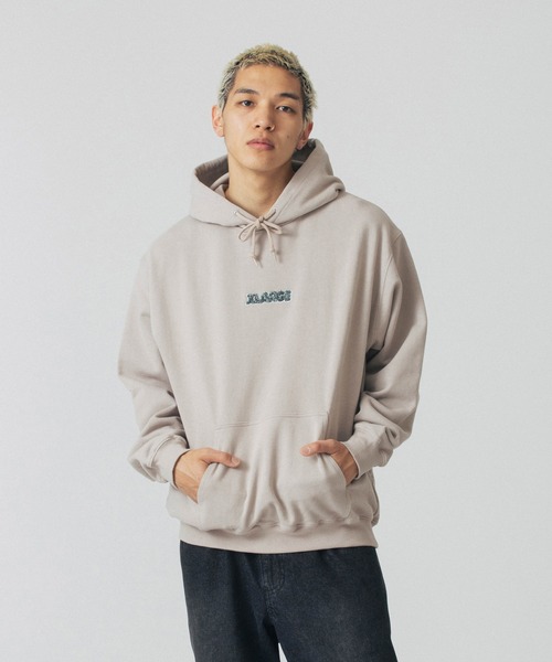 XLARGE(エクストララージ)の「CHENILLE SLANTED OG HOODED SWEATSHIRT(パーカー・メンズ・アッシュ/グリーン/ベージュ/ブラック・S/M/L/XL)」の10枚目の写真