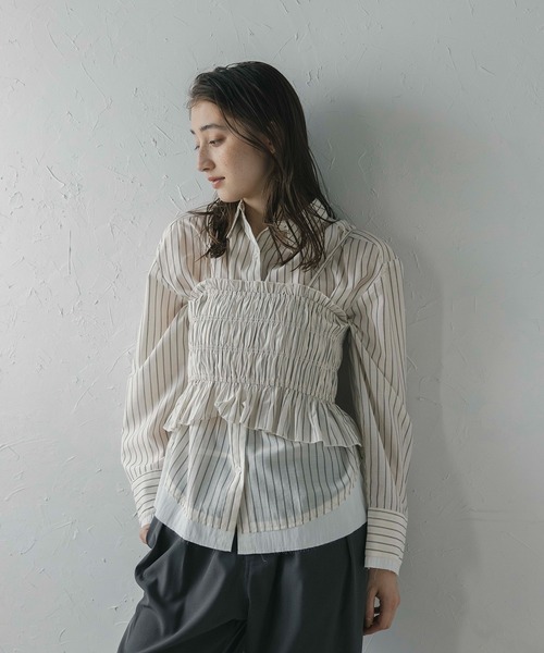 ボンジュールサガン BONJOUR SAGAN bustier style shirt / シャーリングビスチェ風ストライプシャツ （IVORY） ボンジュールサガン BONJOUR SAGAN bustier style shirt