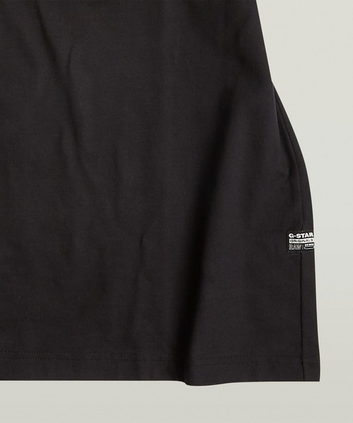 G-STAR（ジースター）の「Gradient Old Skool Logo T-Shirt/グラフィックプリントクラシックロゴTシャツ（Tシャツ/カットソー・メンズ・ダークブラック/ホワイト・SMALL/LARGE/X-LARGE/MEDIUM）」の14枚目の写真
