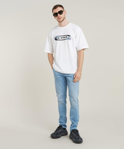 G-STAR（ジースター）の「Gradient Old Skool Logo T-Shirt/グラフィックプリントクラシックロゴTシャツ（Tシャツ/カットソー・メンズ・ダークブラック/ホワイト・SMALL/LARGE/X-LARGE/MEDIUM）」の6枚目の写真