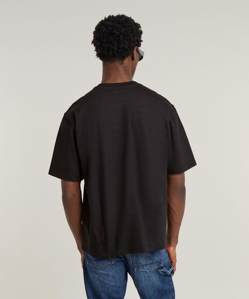G-STAR（ジースター）の「Gradient Old Skool Logo T-Shirt/グラフィックプリントクラシックロゴTシャツ（Tシャツ/カットソー・メンズ・ダークブラック/ホワイト・SMALL/LARGE/X-LARGE/MEDIUM）」の10枚目の写真