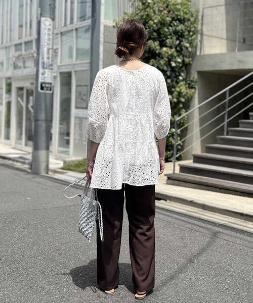 un dix cors（アンディコール）の「《スタイリッシュなのに履き心地ラクチン》ピンタックイージーパンツ（スラックス・レディース・ブラウン/ブラック・M/L）」の12枚目の写真