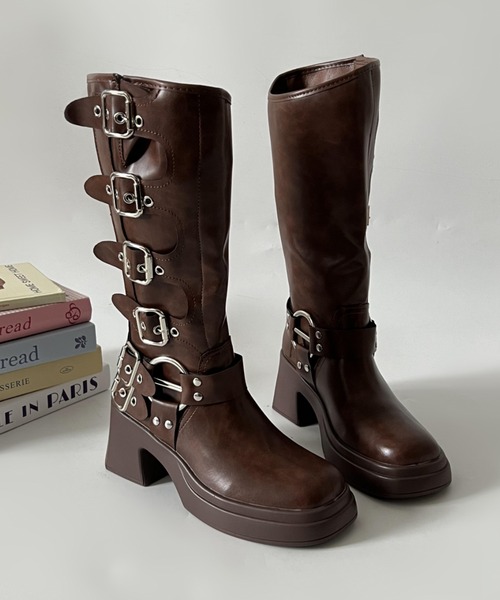 Shoes in Closet（シューズインクローゼット）の「厚底 装飾