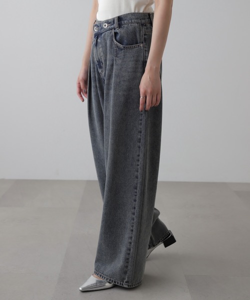 FREE'S MART(フリーズマート)の「アシメベルトタックワイドデニム(デニムパンツ・レディース・ブラック系その他/ブルー系その他・SMALL/MEDIUM)」の12枚目の写真