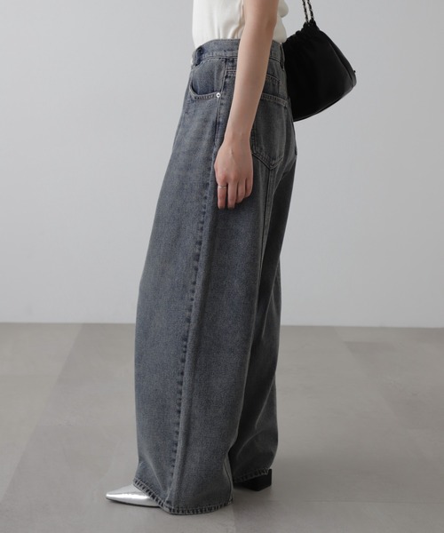 FREE'S MART(フリーズマート)の「アシメベルトタックワイドデニム(デニムパンツ・レディース・ブラック系その他/ブルー系その他・SMALL/MEDIUM)」の10枚目の写真