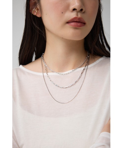 AZUL by moussy（アズールバイマウジー）の「ステンレス3連ミックスチェーンネックレス（ネックレス・レディース・ゴールド系その他/シルバー・FREE）」の8枚目の写真