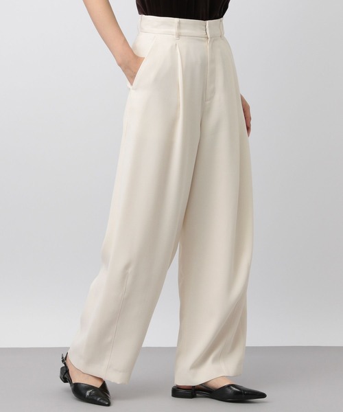 A part by（アパートバイ）の「ワンタックカーブパンツ（その他パンツ・レディース・ブラック/アイボリー・MEDIUM/SMALL）」の4枚目の写真