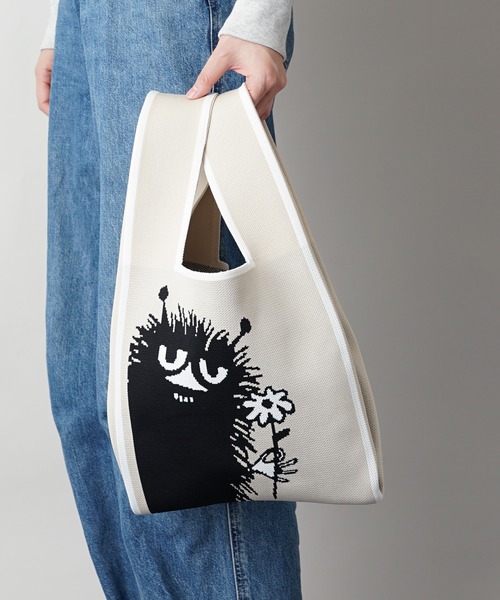 MOOMIN（ムーミン）の「【MOOMIN】(ムーミン) 軽量 マルシェバッグ ニットバッグ（トートバッグ・レディース・ブラウン/オレンジ/アイボリー/ダークグレー/ボルドー/マスタード/ライトカーキ/グレイッシュベージュ/グレイッシュブルー/ライトベージュ/ライトブルー/ナチュラル/ライトグレー/ライム/ダークネイビー/チャコール・ONE SIZE）」の6枚目の写真