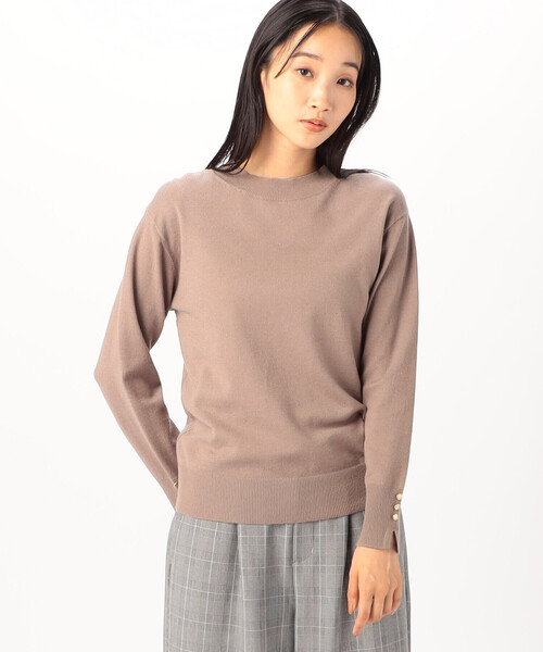 COMME CA ISM（コムサイズム）の「袖ボタン ベーシック クルーネックニット（ニット/セーター・レディース・ホワイト/ブラック/ベージュ/ブルー・MEDIUM/LARGE）」の10枚目の写真