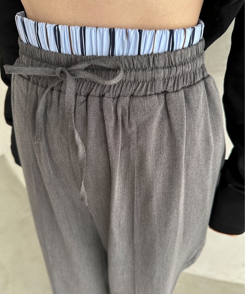 feepur（フェピュール）の「ダブルウエストイージーパンツ（スラックス・レディース・グレー/ブラック・SMALL/MEDIUM）」の12枚目の写真