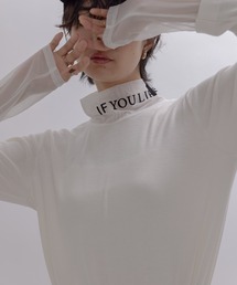 フロッキーテキストハイネックトップス