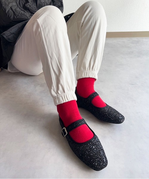 lus.(ラスドット)の「lus. グリッターカンフーシューズ(パンプス・レディース・ブラック/シルバー・S/M/L/LL)」の6枚目の写真