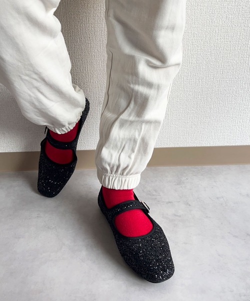 lus.(ラスドット)の「lus. グリッターカンフーシューズ(パンプス・レディース・ブラック/シルバー・S/M/L/LL)」の8枚目の写真