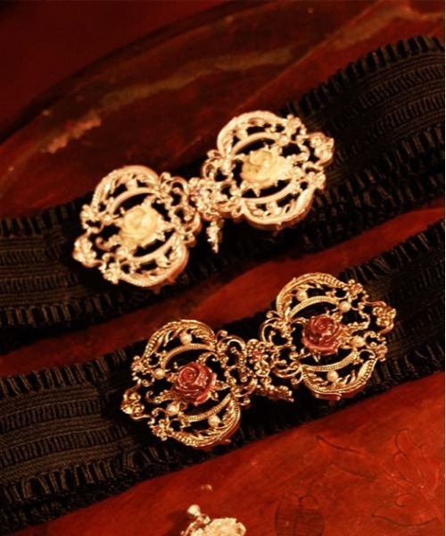 axes femme（アクシーズファム）の「オーロラローズゴムベルト（ベルト・レディース・ゴールド/シルバー・FREE）」の4枚目の写真