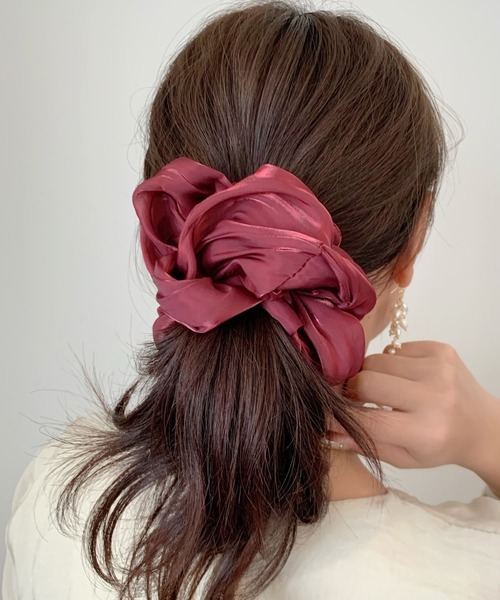 ciite'（シーテ）の「ビッグボリュームシュシュ（シュシュ・レディース・モカ/ベージュ/キャメル/オレンジ/ブルー/ワイン/ブラック・FREE）」の6枚目の写真