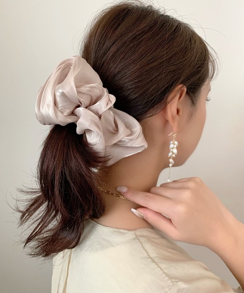 ciite'（シーテ）の「ビッグボリュームシュシュ（シュシュ・レディース・モカ/ベージュ/キャメル/オレンジ/ブルー/ワイン/ブラック・FREE）」の11枚目の写真