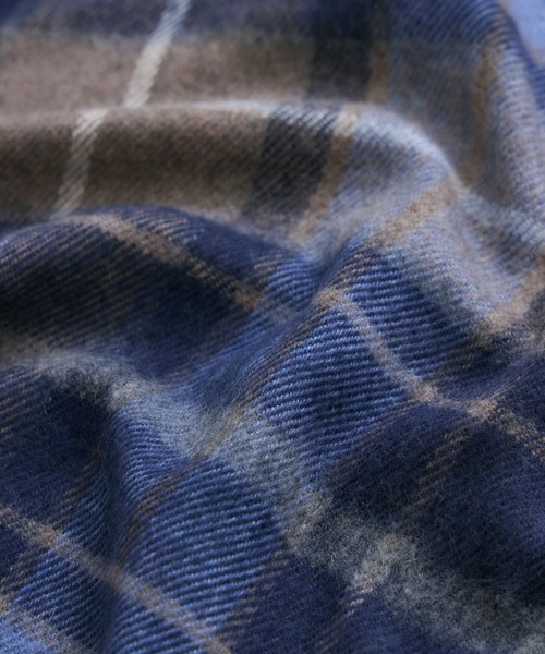 KATHARINE ROSS（キャサリンロス）の「【KATHARINE ROSS】ウールMIXチェックストール（ストール/ショール・レディース・ブルー/ダークグリーン/レッド・MEDIUM）」の5枚目の写真