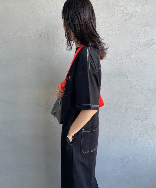 UNIVERSAL OVERALL（ユニバーサルオーバーオール）の「[UNIVERSAL OVERALL/ユニバーサルオーバーオール] 別注 配色ステッチ マキシ丈ワンピース（ワンピース・レディース・ブラック/オリーブ/チャコール/ネイビー・F）」の11枚目の写真