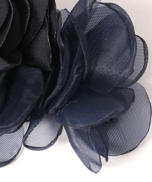 LEPSIM（レプシィム）の「【入卒式／セレモニー】フラットフラワーコサージュ　213220（ブローチ/コサージュ・レディース・ネイビー/グレー/ベージュ系その他・ONE SIZE）」の9枚目の写真