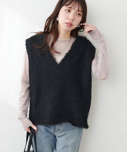 natural couture（ナチュラルクチュール）の「テディヤーンミドル丈ニットベスト（ニット/セーター・レディース・オフホワイト/ブラック/モカ・FREE）」の16枚目の写真