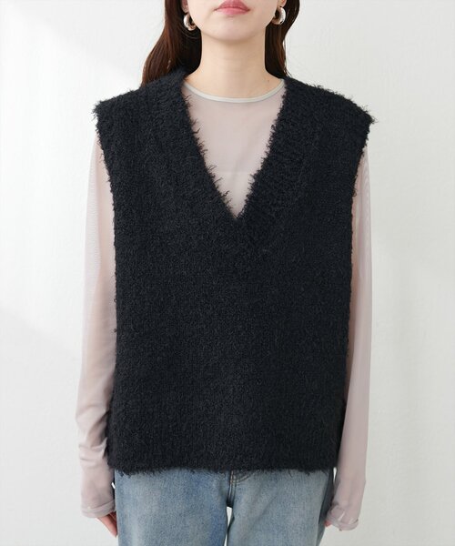 natural couture（ナチュラルクチュール）の「テディヤーンミドル丈ニットベスト（ニット/セーター・レディース・オフホワイト/ブラック/モカ・FREE）」の22枚目の写真