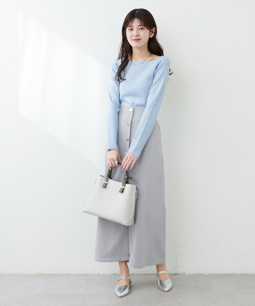 natural couture(ナチュラルクチュール)の「スクエアネックリブプルオーバー(ニット/セーター・レディース・モカ/ブラック/サックスブルー/オフホワイト/グレイッシュベージュ・FREE)」の19枚目の写真