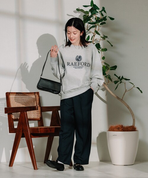 FREAK'S STORE(フリークスストア)の「ポンチ ロゴ刺繍スウェット(スウェット・レディース・レッド/ライトグレー・フリ-)」の4枚目の写真