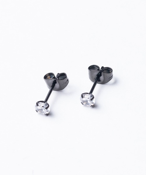 ADPOSION(アドポーション)の「4mm ジルコニア ステンレスピアス / ペア ワンポイントピアス(ピアス(両耳用)・レディース・シルバー/クリア/ブラック×ブラック/ブラック×シルバー・FREE)」の1枚目の写真