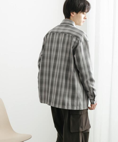 SENSE OF PLACE by URBAN RESEARCH（センスオブプレイスバイアーバンリサーチ）の「オンブレチェックルーズシャツ（シャツ/ブラウス・メンズ・ネイビー/ライトグレー/ブラック・MEDIUM/LARGE）」の15枚目の写真