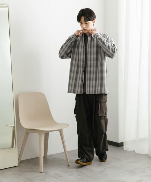 SENSE OF PLACE by URBAN RESEARCH（センスオブプレイスバイアーバンリサーチ）の「オンブレチェックルーズシャツ（シャツ/ブラウス・メンズ・ネイビー/ライトグレー/ブラック・MEDIUM/LARGE）」の17枚目の写真