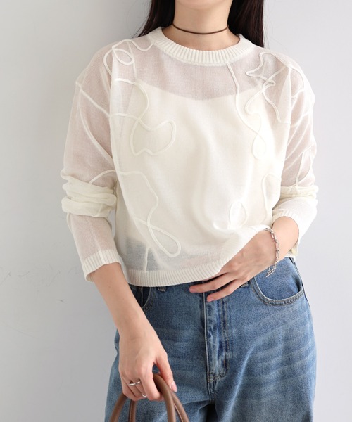 andme(アンドミー)の「ニュアンスウェーブ刺繍シアーニットトップス(ニット/セーター・レディース・グレー/ブルー/ブラック/アイボリー・M)」の16枚目の写真