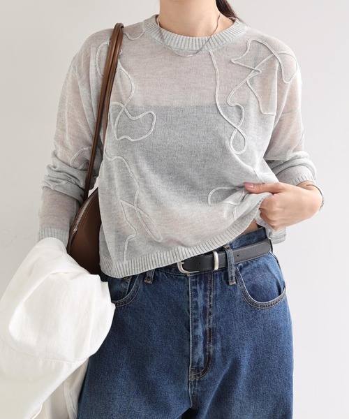 andme(アンドミー)の「ニュアンスウェーブ刺繍シアーニットトップス(ニット/セーター・レディース・グレー/ブルー/ブラック/アイボリー・M)」の22枚目の写真