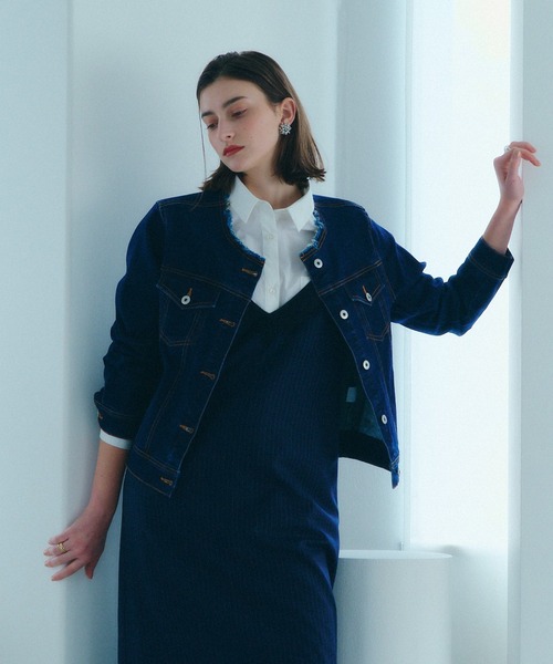 YECCA VECCA（イェッカヴェッカ）の「ノーカラーストレッチGジャン（デニムジャケット・レディース・インディゴブルー/ダークインディゴブルー・FREE）」の3枚目の写真