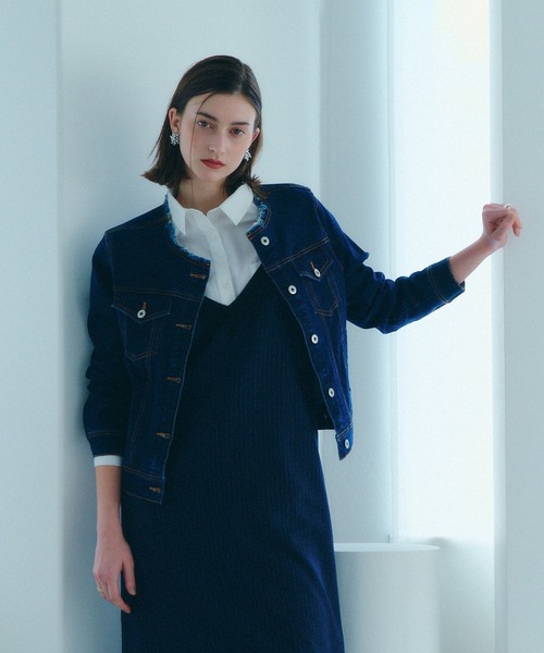 YECCA VECCA（イェッカヴェッカ）の「ノーカラーストレッチGジャン（デニムジャケット・レディース・インディゴブルー/ダークインディゴブルー・FREE）」の4枚目の写真