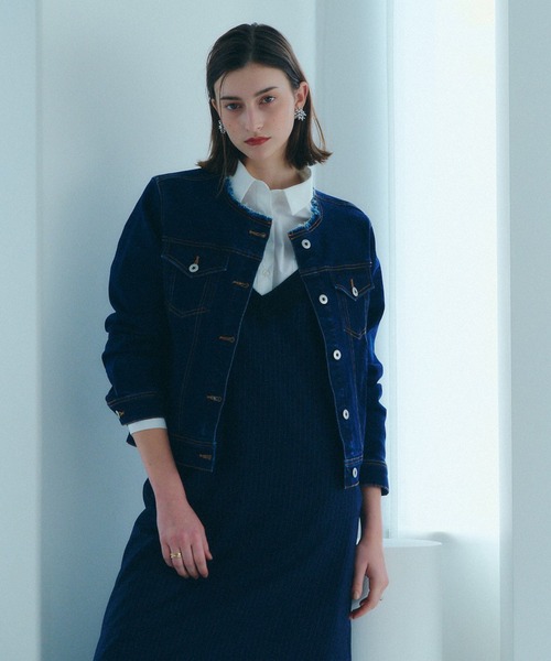 YECCA VECCA（イェッカヴェッカ）の「ノーカラーストレッチGジャン（デニムジャケット・レディース・インディゴブルー/ダークインディゴブルー・FREE）」の5枚目の写真