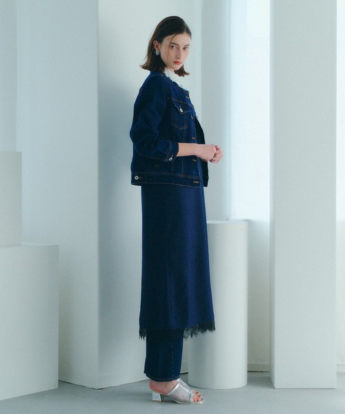 YECCA VECCA（イェッカヴェッカ）の「ノーカラーストレッチGジャン（デニムジャケット・レディース・インディゴブルー/ダークインディゴブルー・FREE）」の12枚目の写真