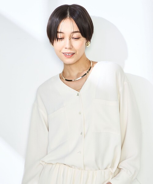 NOLLEY’S(ノーリーズ)の「《セットアップ対応》ニュアンスジョーゼットVネックブラウス(シャツ/ブラウス・レディース・ネイビー/オフホワイト/サックスブルー・38)」の15枚目の写真