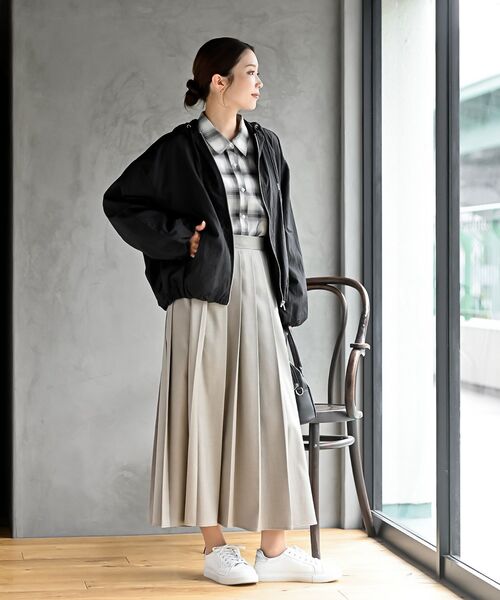 rps(アールピーエス)の「ナイロンバルーンフードジップブルゾン(ブルゾン・レディース・ライトカーキ/ネイビー/アイボリー・フリー)」の21枚目の写真