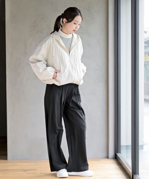 rps(アールピーエス)の「ナイロンバルーンフードジップブルゾン(ブルゾン・レディース・ライトカーキ/ネイビー/アイボリー・フリー)」の12枚目の写真