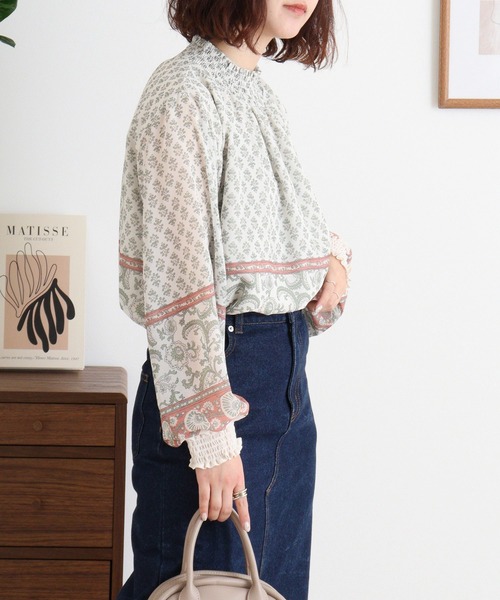BRODIAEA(ブローディア)の「BRODIAEA スモック刺繍シフォンブラウス(シャツ/ブラウス・レディース・ネイビー/ベージュ/ピンク・40)」の14枚目の写真