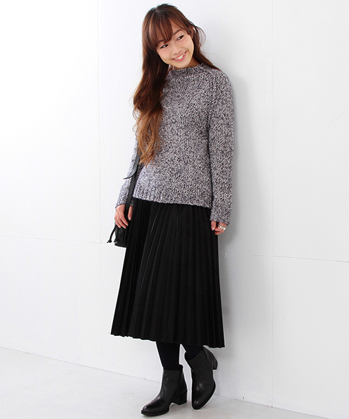 Ray BEAMS(レイビームス)の「Ray BEAMS / ミモレ丈 プリーツスカート(スカート・レディース・オリーブ/ブラック・1/0)」の13枚目の写真