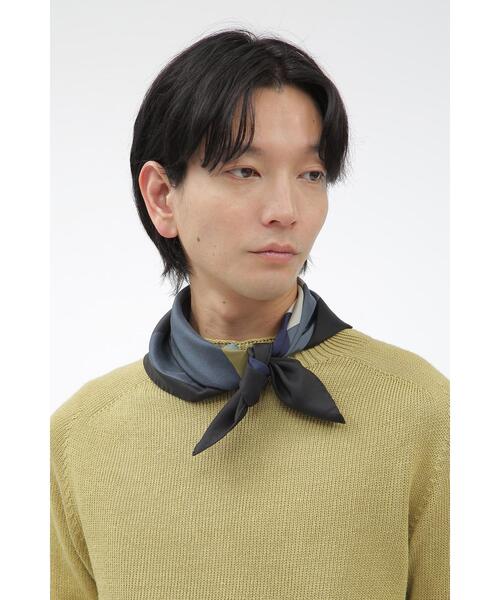MARGARET HOWELL(マーガレットハウエル)の「SILK COLLAGE PRINT SCARF(ストール/ショール・レディース・ブラック/ブルー・FREE)」の4枚目の写真