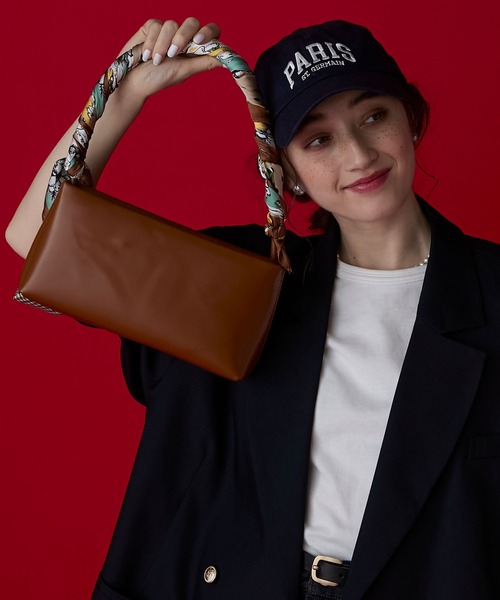 BONLECILL Marche（ボンルシールマルシェ）の「【BONLECILL Marche】2wayシームレスワンハンドルバッグ／クラッチバッグ（ハンドバッグ・レディース・バーガンディー/キャメル/グリーン/ブラック・FREE）」の11枚目の写真