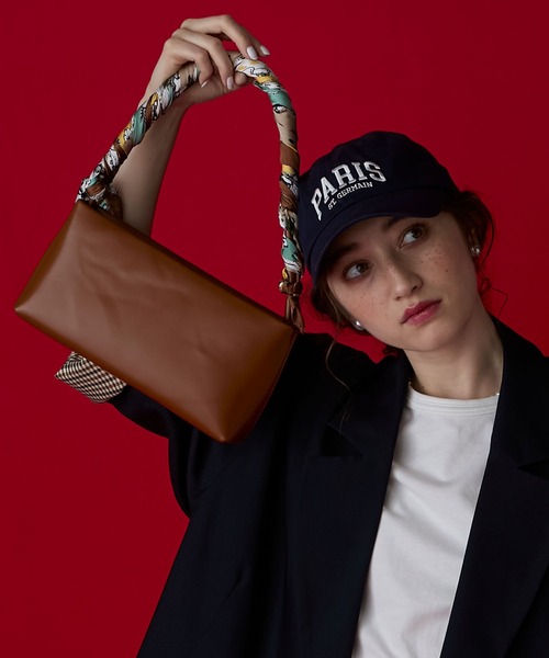 BONLECILL Marche（ボンルシールマルシェ）の「【BONLECILL Marche】2wayシームレスワンハンドルバッグ／クラッチバッグ（ハンドバッグ・レディース・バーガンディー/キャメル/グリーン/ブラック・FREE）」の13枚目の写真