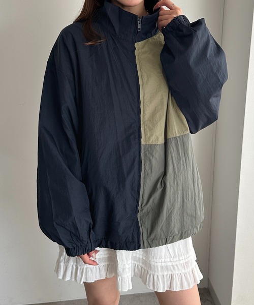 apres jour mignon(アプレジュールミニョン)の「配色ナイロンブルゾン(ブルゾン・レディース・ブラック/ネイビー・フリー/X-LARGE)」の11枚目の写真