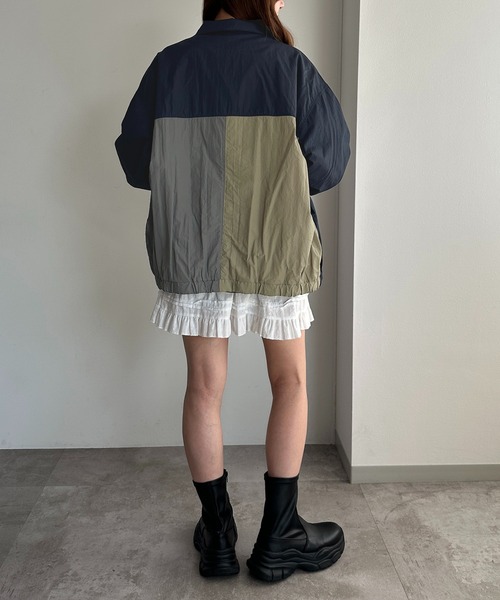 apres jour mignon(アプレジュールミニョン)の「配色ナイロンブルゾン(ブルゾン・レディース・ブラック/ネイビー・フリー/X-LARGE)」の15枚目の写真