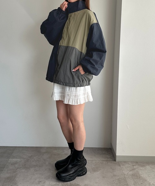 apres jour mignon(アプレジュールミニョン)の「配色ナイロンブルゾン(ブルゾン・レディース・ブラック/ネイビー・フリー/X-LARGE)」の14枚目の写真