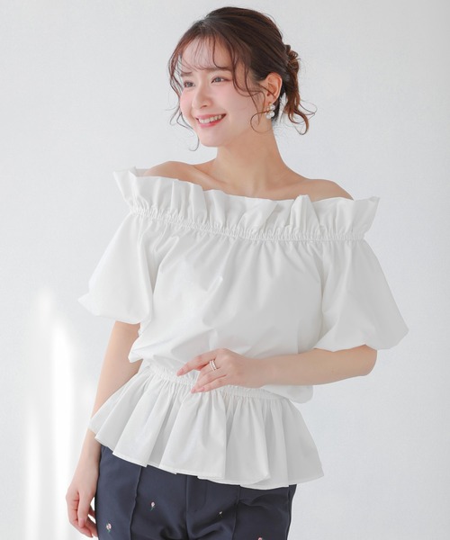 Fit more(フィットモア)の「オフショルバルーンスリーブペプラムトップス(シャツ/ブラウス・レディース・ブラック/ブルー/ホワイト・FREE)」の2枚目の写真